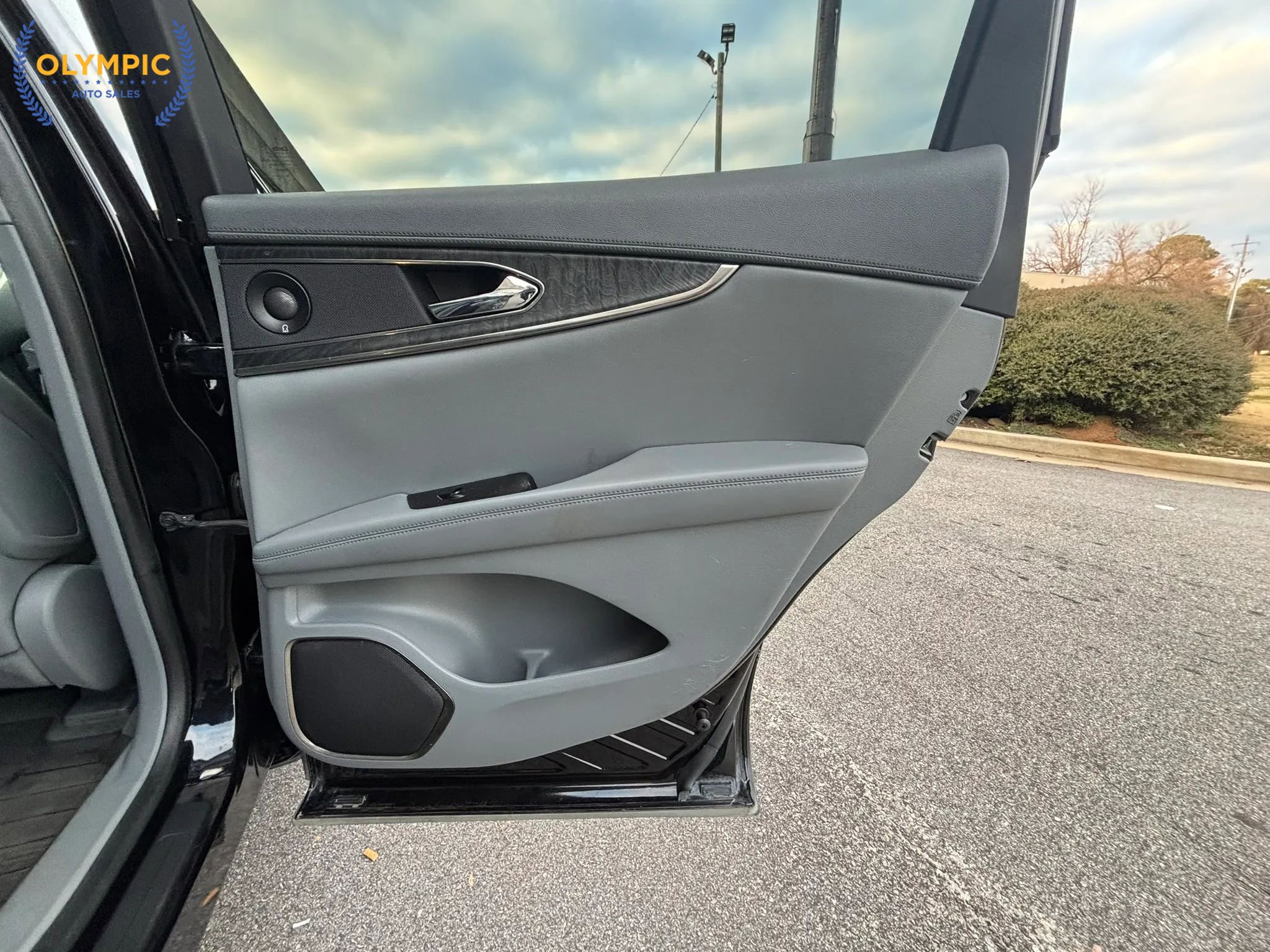 Used 2019 Lincoln Nautilus Reserve image 46