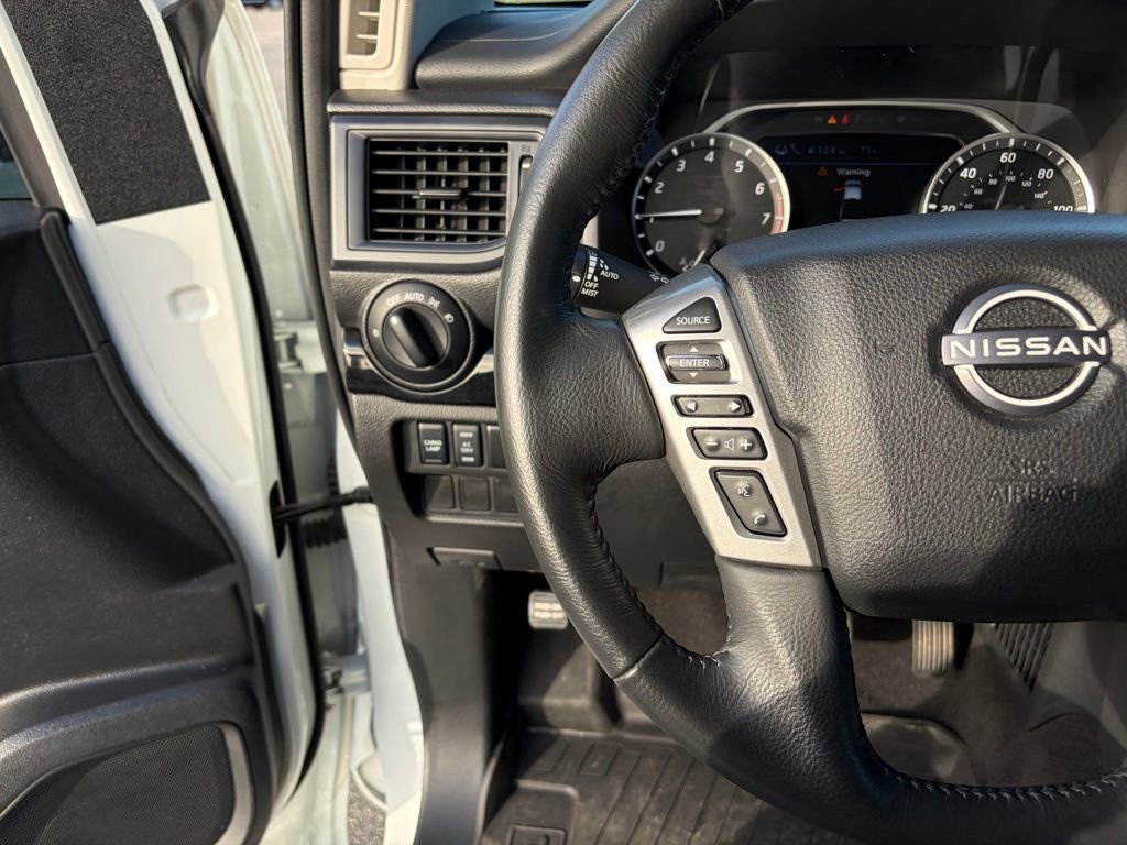 Certified 2024 Nissan Titan SV w/ SV Convenience Package image 17