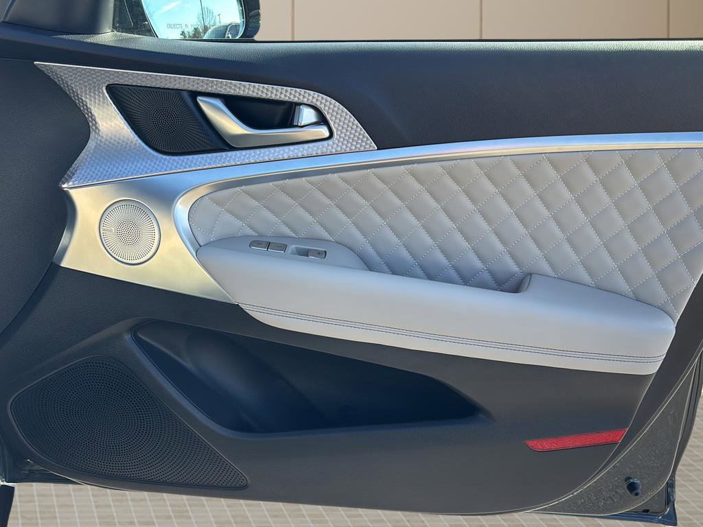 Used 2023 Genesis G70 3.3T w/ Sport Prestige Package image 37