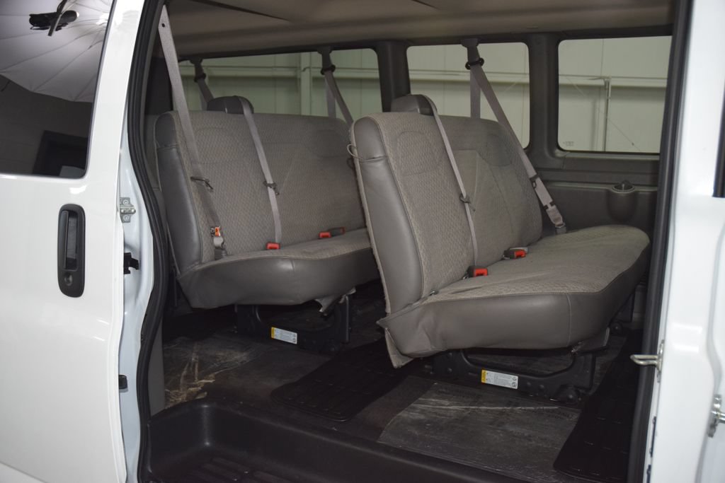 Used 2025 Chevrolet Express 3500 LT w/ LT Preferred Equipment Group RWD image 34