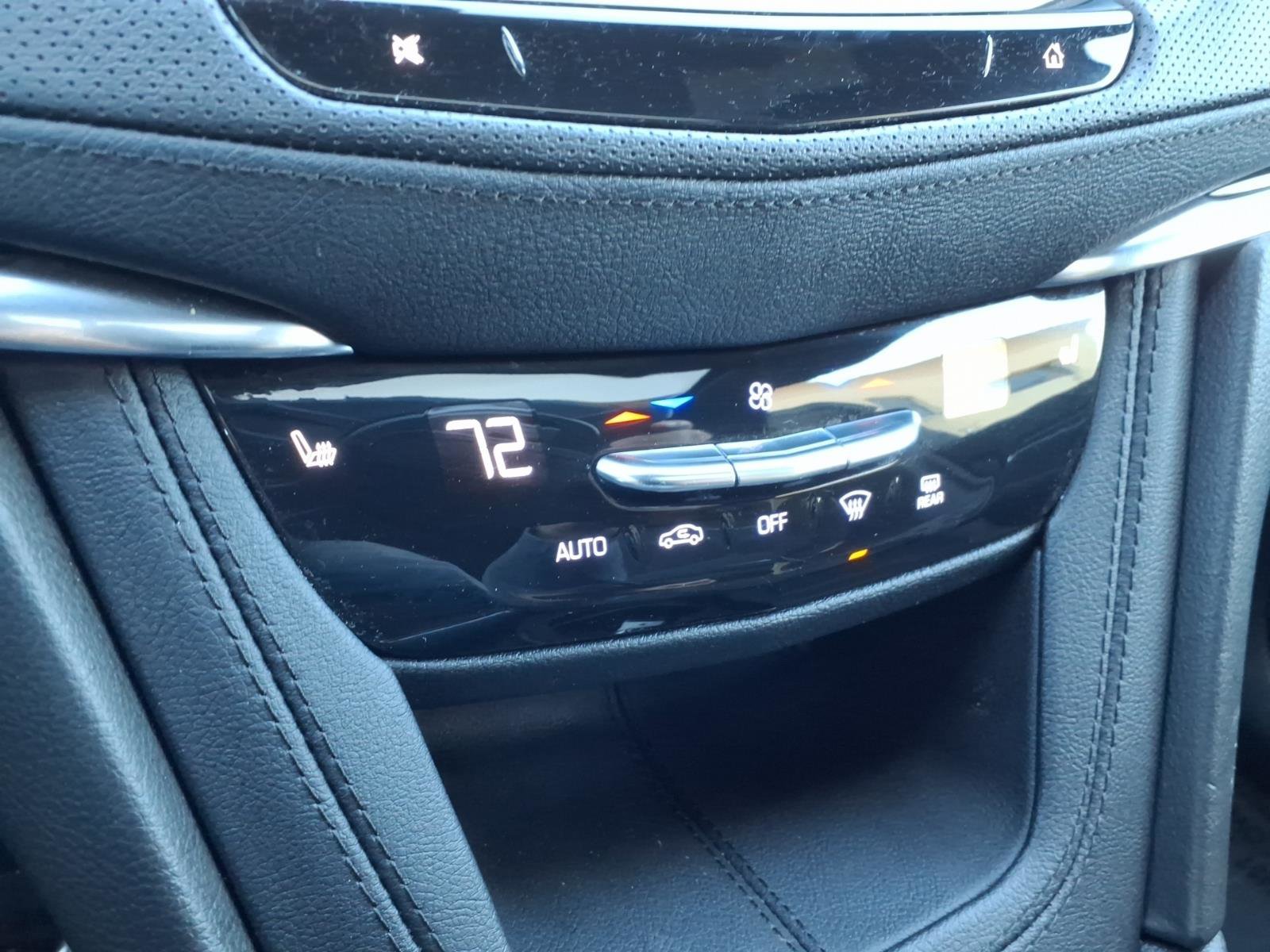 Certified 2023 Cadillac XT5 Premium Luxury image 26