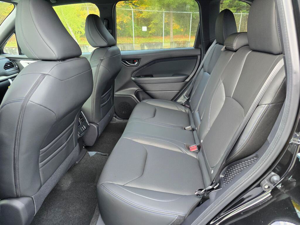 New 2026 Subaru Forester Touring AWD/4WD image 17