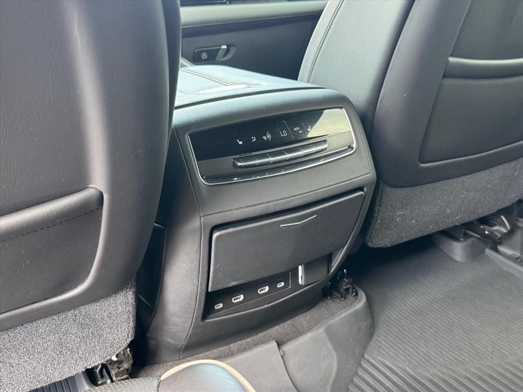 Used 2021 Cadillac Escalade ESV Sport w/ Driver Assist Tech Package AWD/4WD image 14