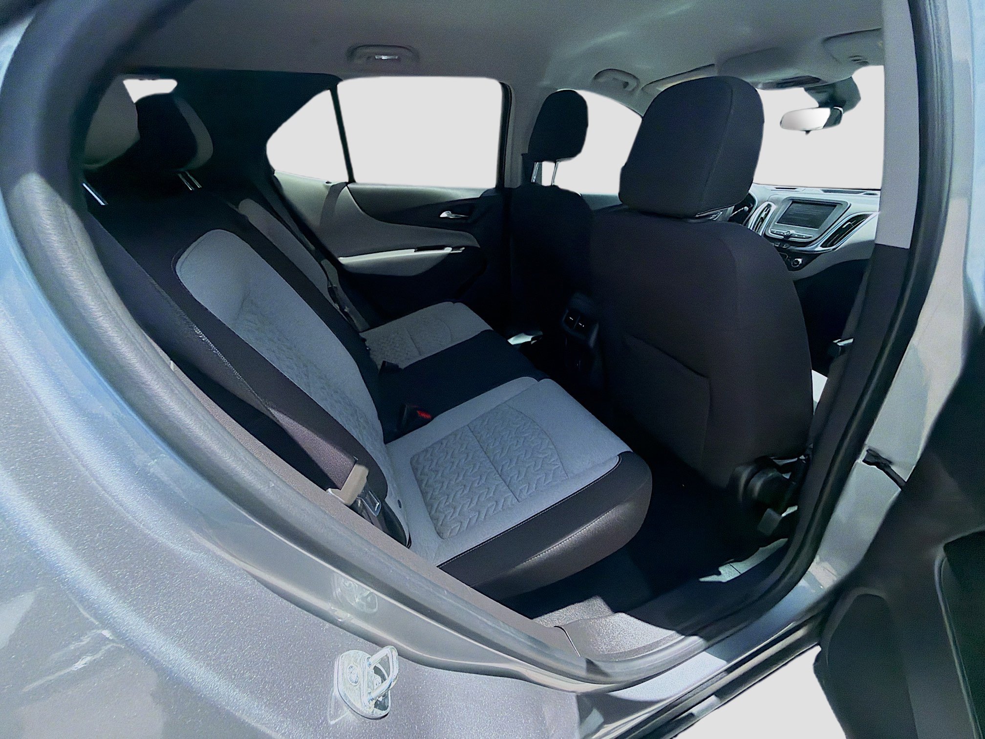 Used 2023 Chevrolet Equinox LS w/ LS Convenience Package FWD image 23