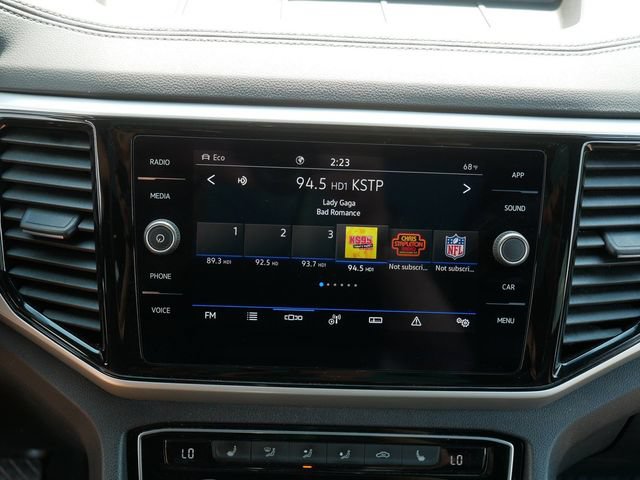 Certified 2023 Volkswagen Atlas Cross Sport SE w/ Panoramic Sunroof Package AWD/4WD image 29
