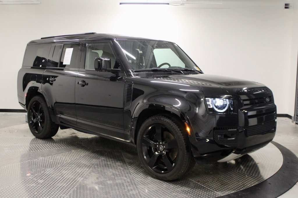 Certified 2024 Land Rover Defender 130 V8 image 13