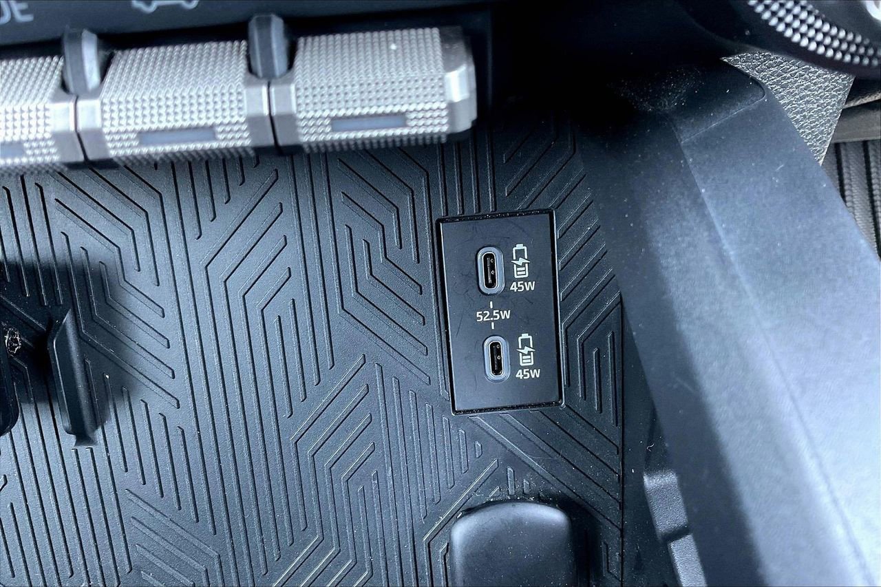 Used 2024 Toyota Tacoma TRD Sport image 17