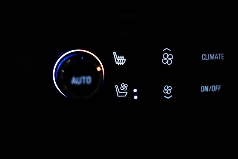 Used 2024 Buick Enclave Premium image 25