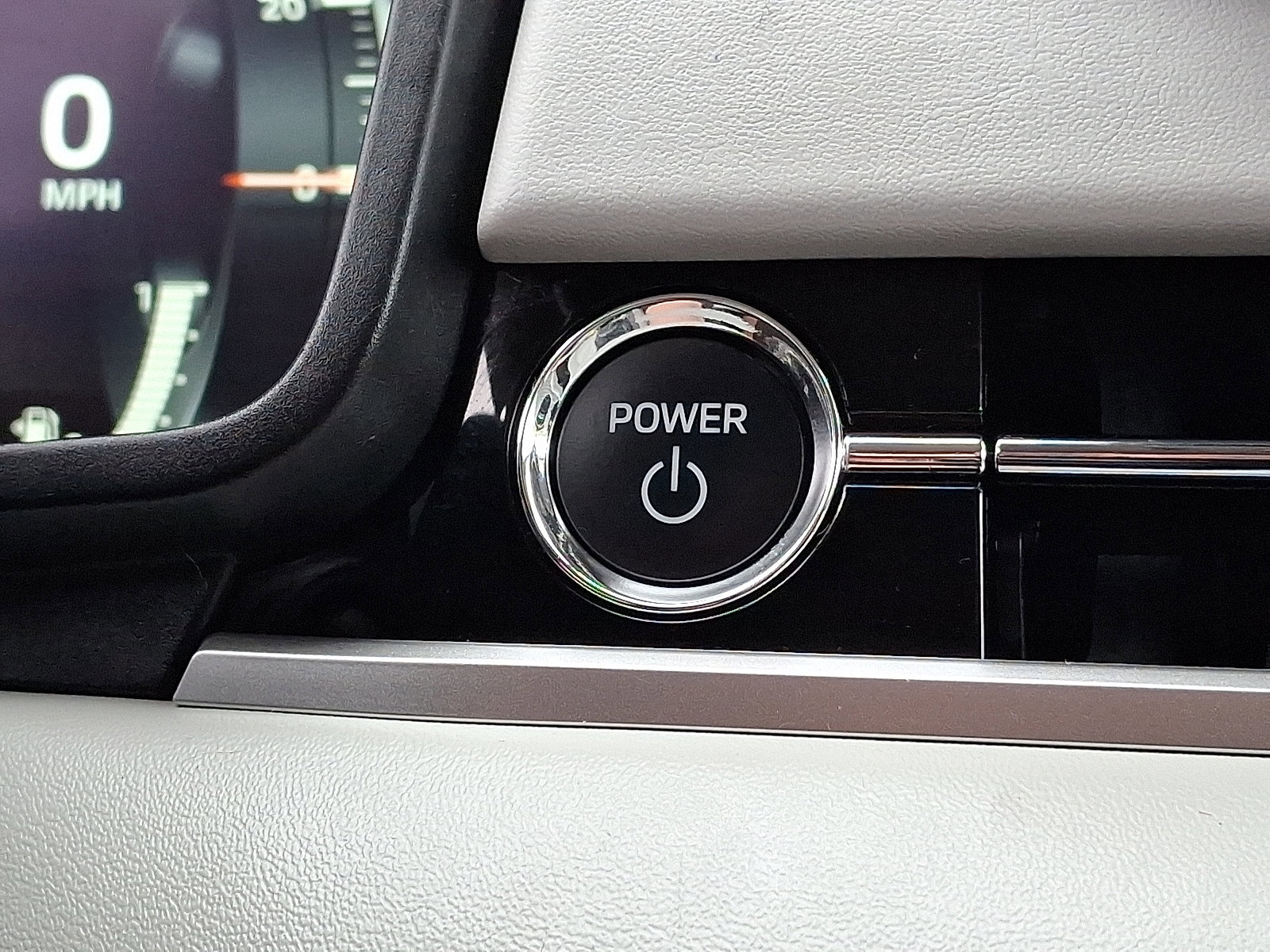 Used 2024 Mitsubishi Outlander SEL image 23