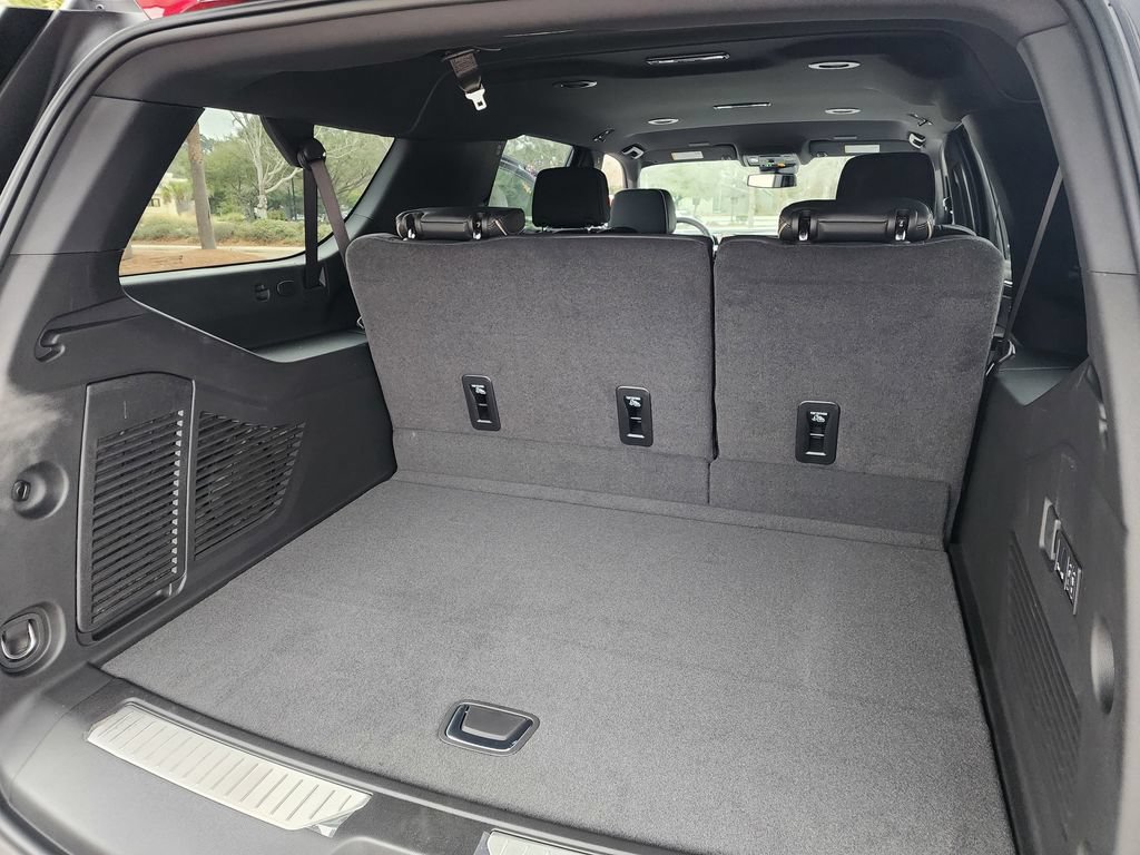 New 2025 Chevrolet Suburban Premier AWD/4WD image 26
