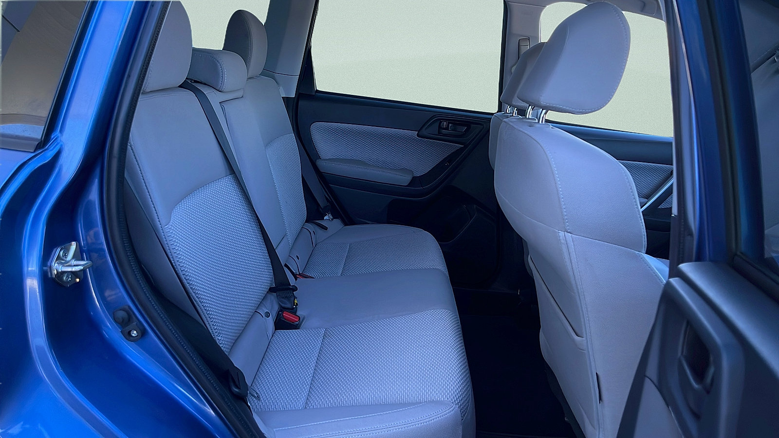 Used 2017 Subaru Forester 2.5i Premium w/ All-Weather Package AWD/4WD image 26