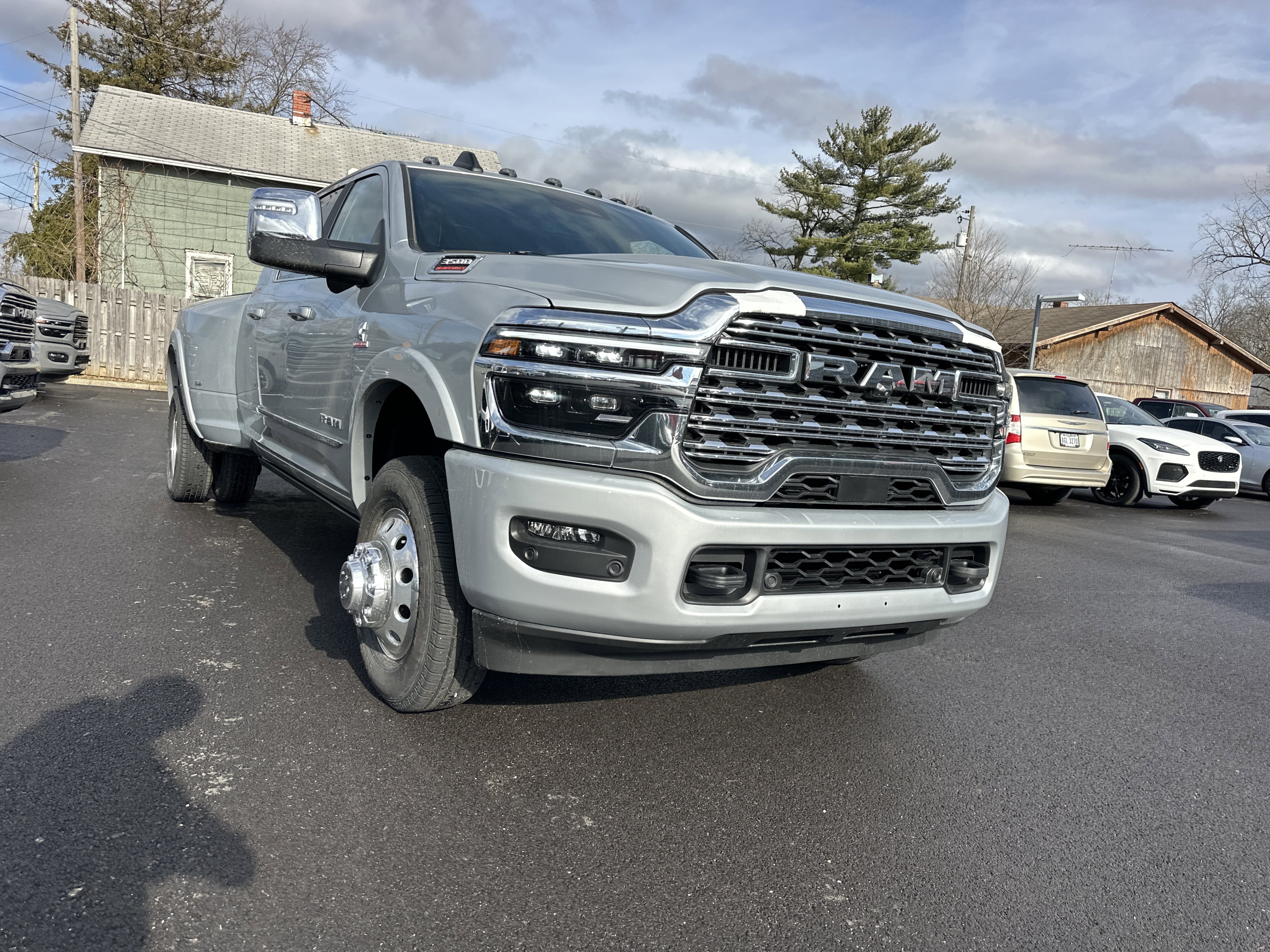 New 2026 RAM 3500 Limited image 21