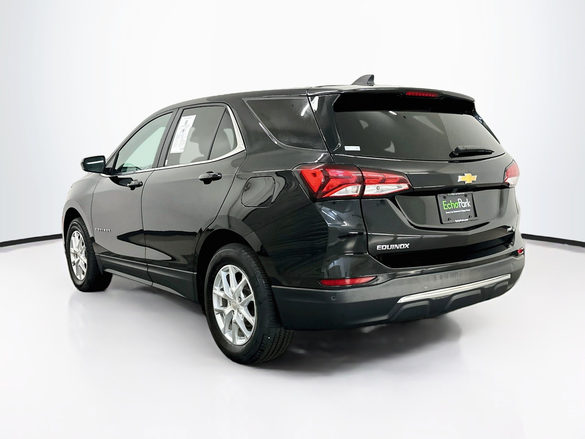Used 2024 Chevrolet Equinox LT AWD/4WD image 5