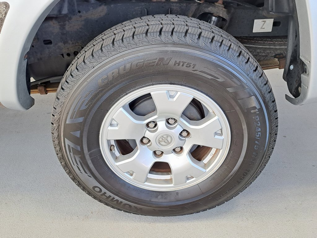 Used 2012 Toyota Tacoma PreRunner w/ SR5 Pkg image 33