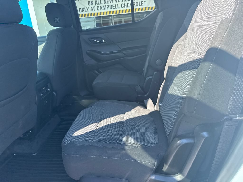 Used 2023 Chevrolet Traverse LT FWD image 38