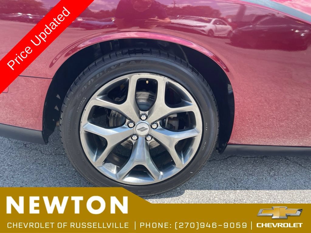 Used 2017 Dodge Challenger SXT Plus RWD image 34
