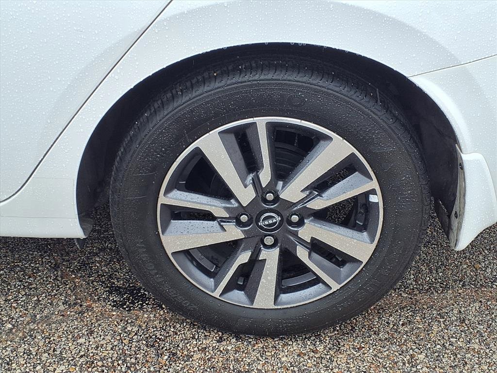 Used 2024 Nissan Versa S w/ S Plus Package image 25