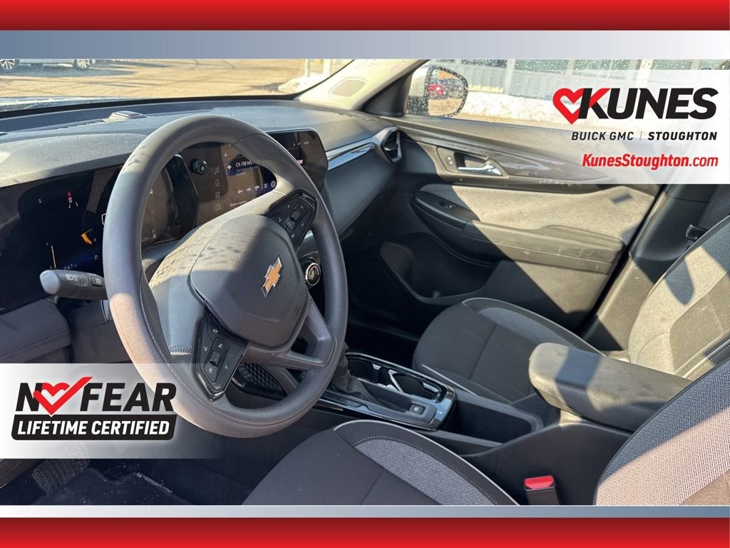 Used 2025 Chevrolet TrailBlazer LT image 21