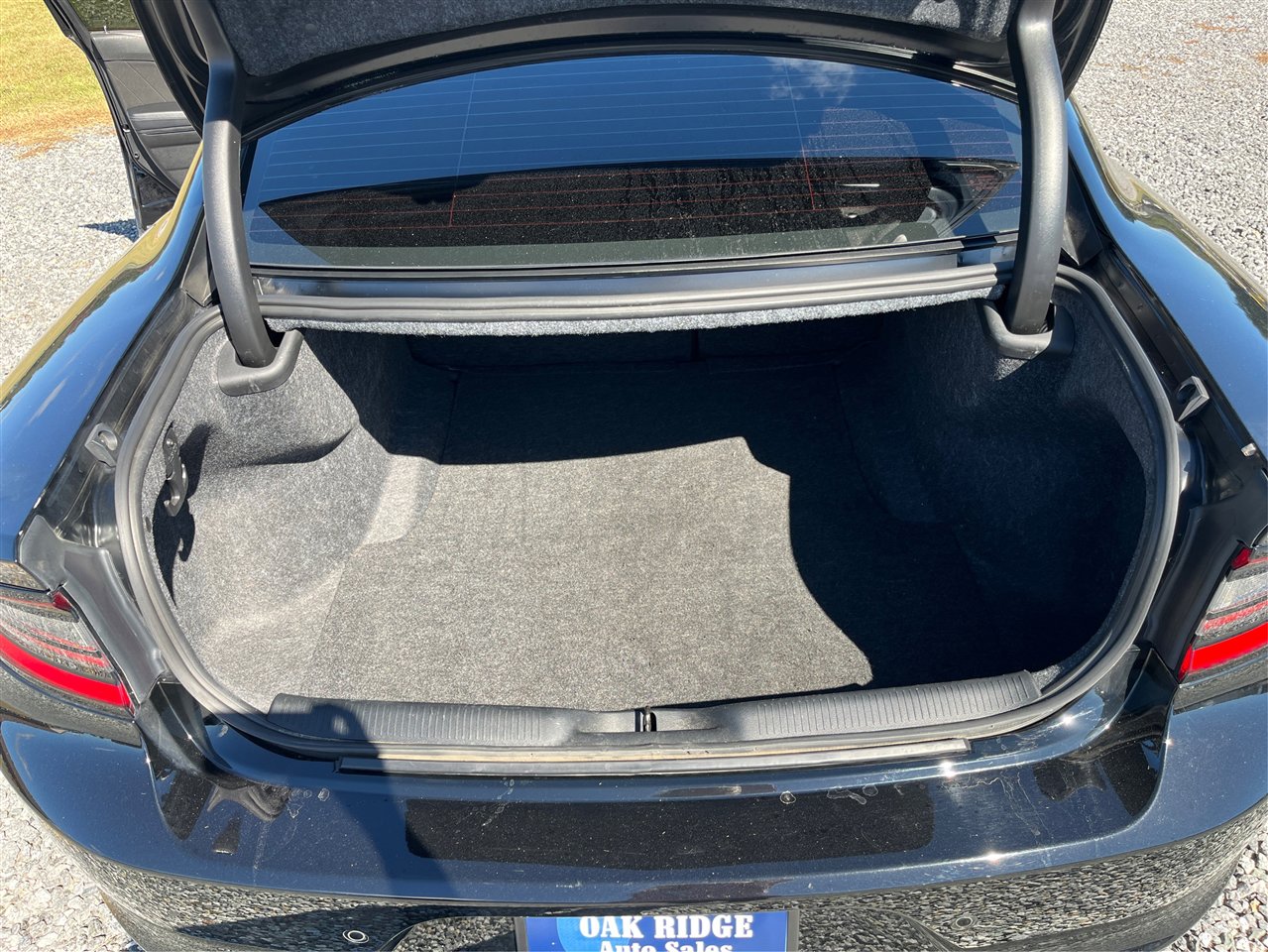 Used 2023 Dodge Charger SXT w/ Blacktop Package image 13