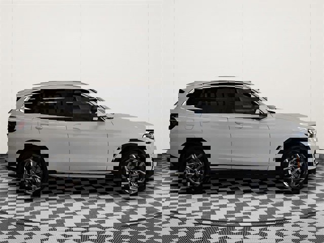 Used 2024 BMW X3 xDrive30i w/ Premium Package w/ZPA image 2