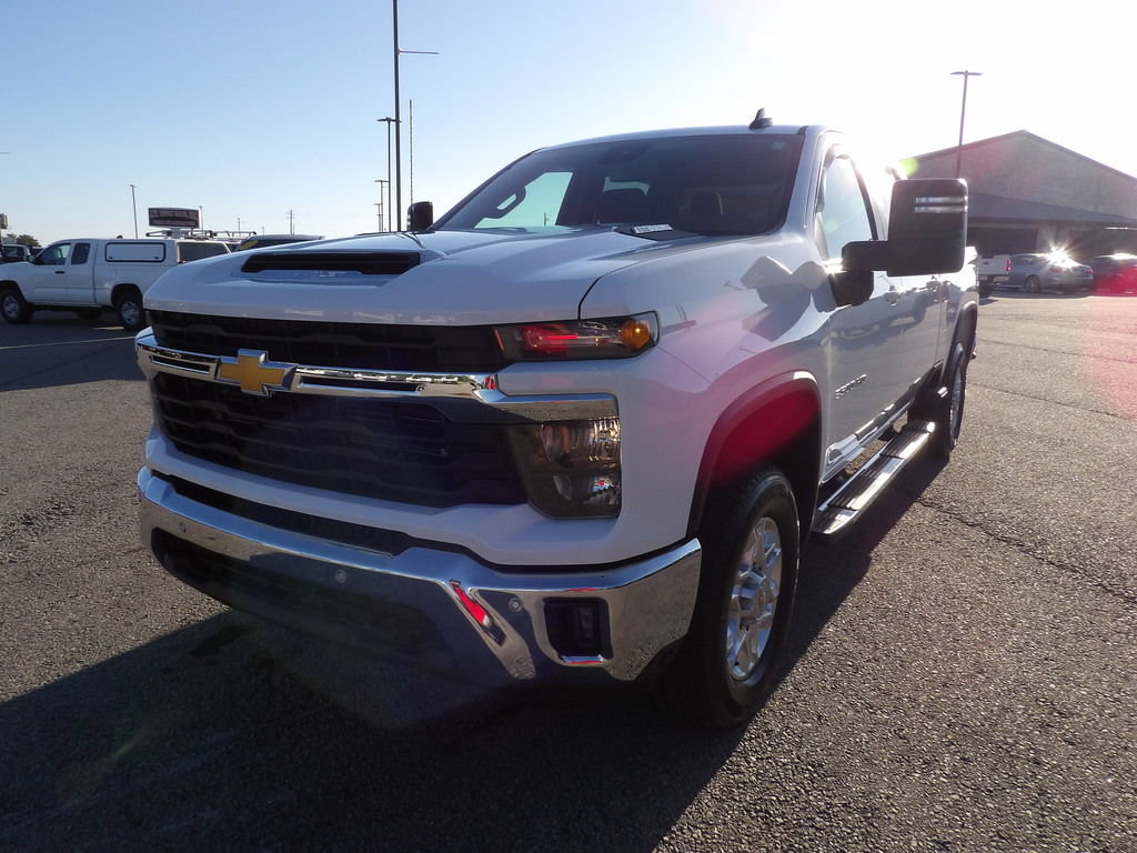 Used 2025 Chevrolet Silverado 3500 LT w/ Safety Package AWD/4WD image 62