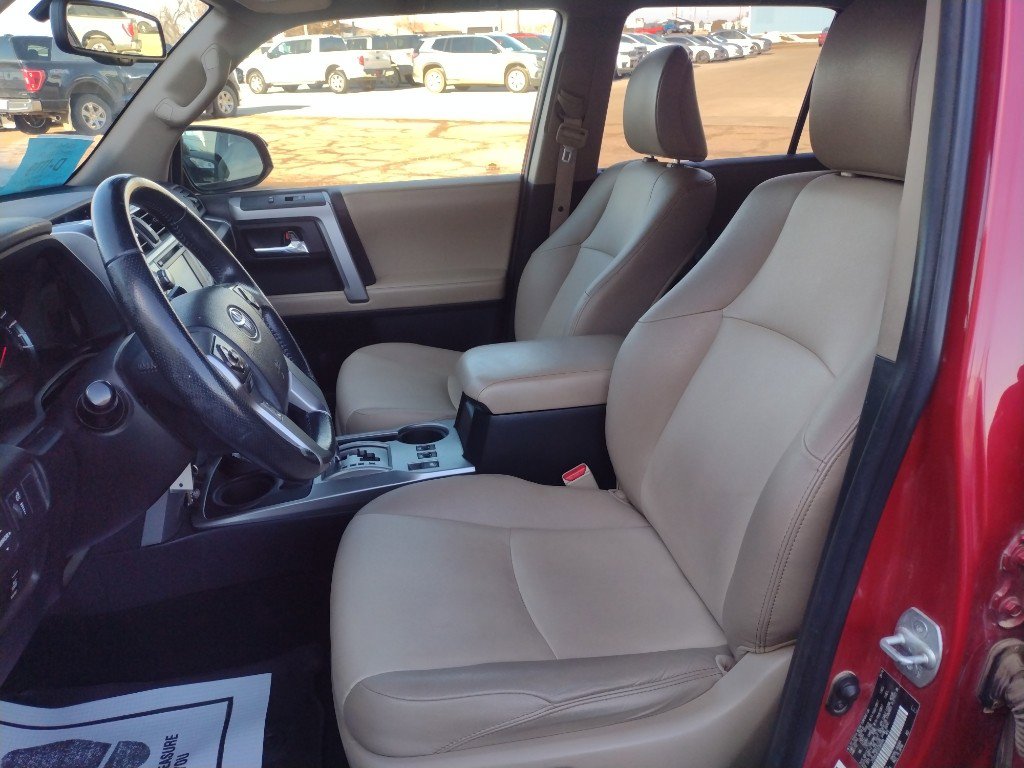 Used 2016 Toyota 4Runner SR5 Premium image 19