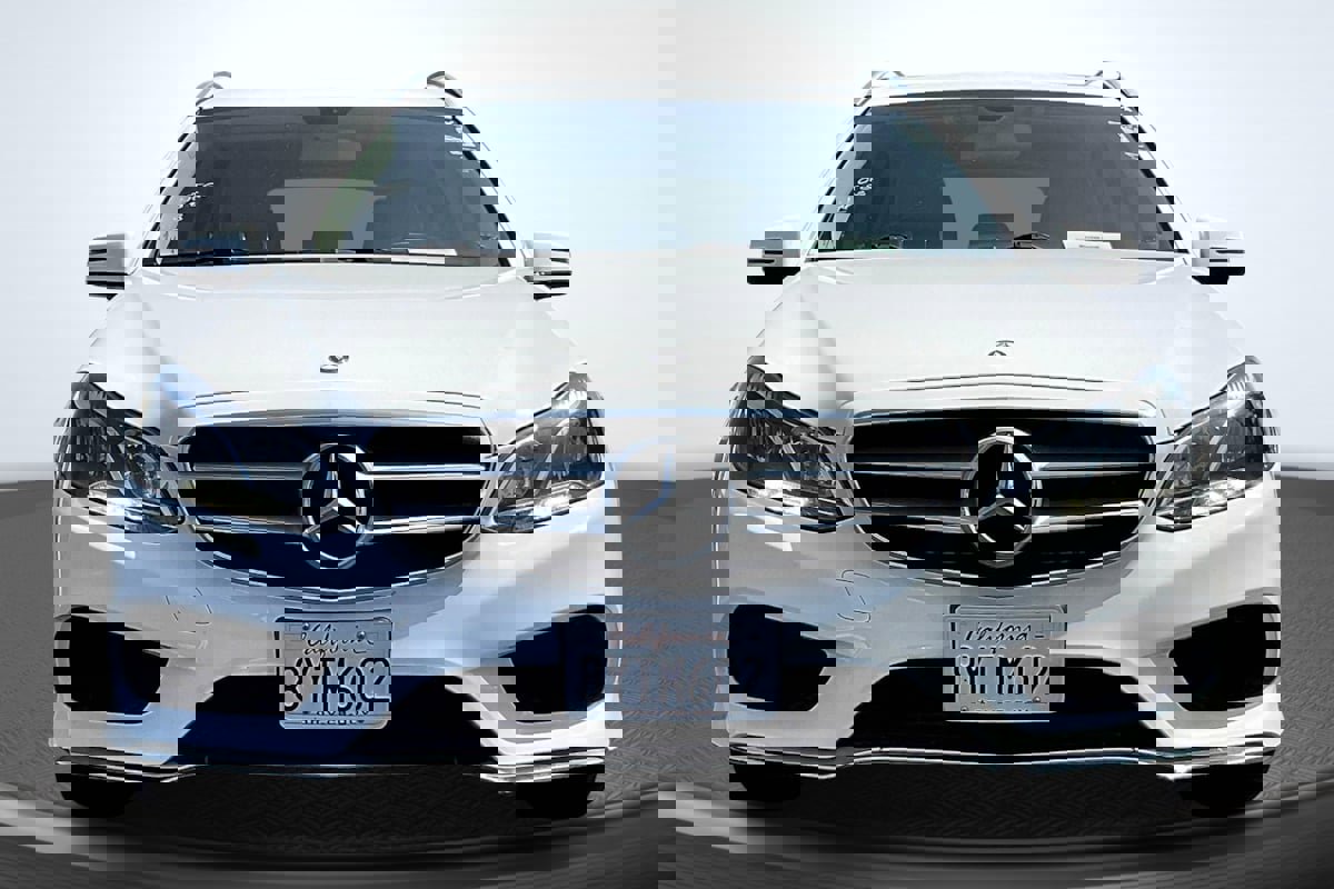 Used 2015 Mercedes-Benz E 350 4MATIC Wagon w/ Premium 1 Package image 3