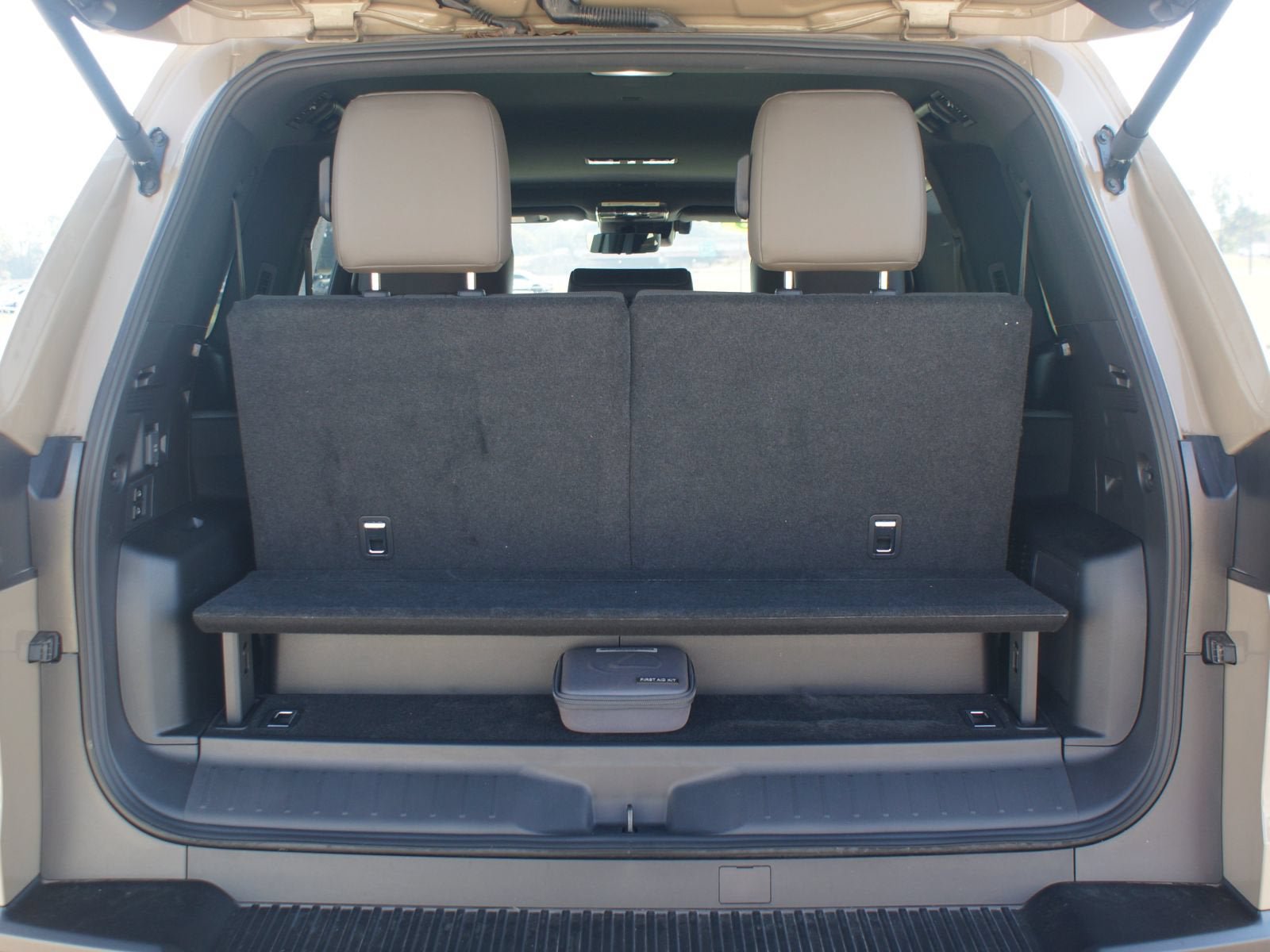 Used 2025 Lexus LX 700h Overtrail AWD/4WD image 19