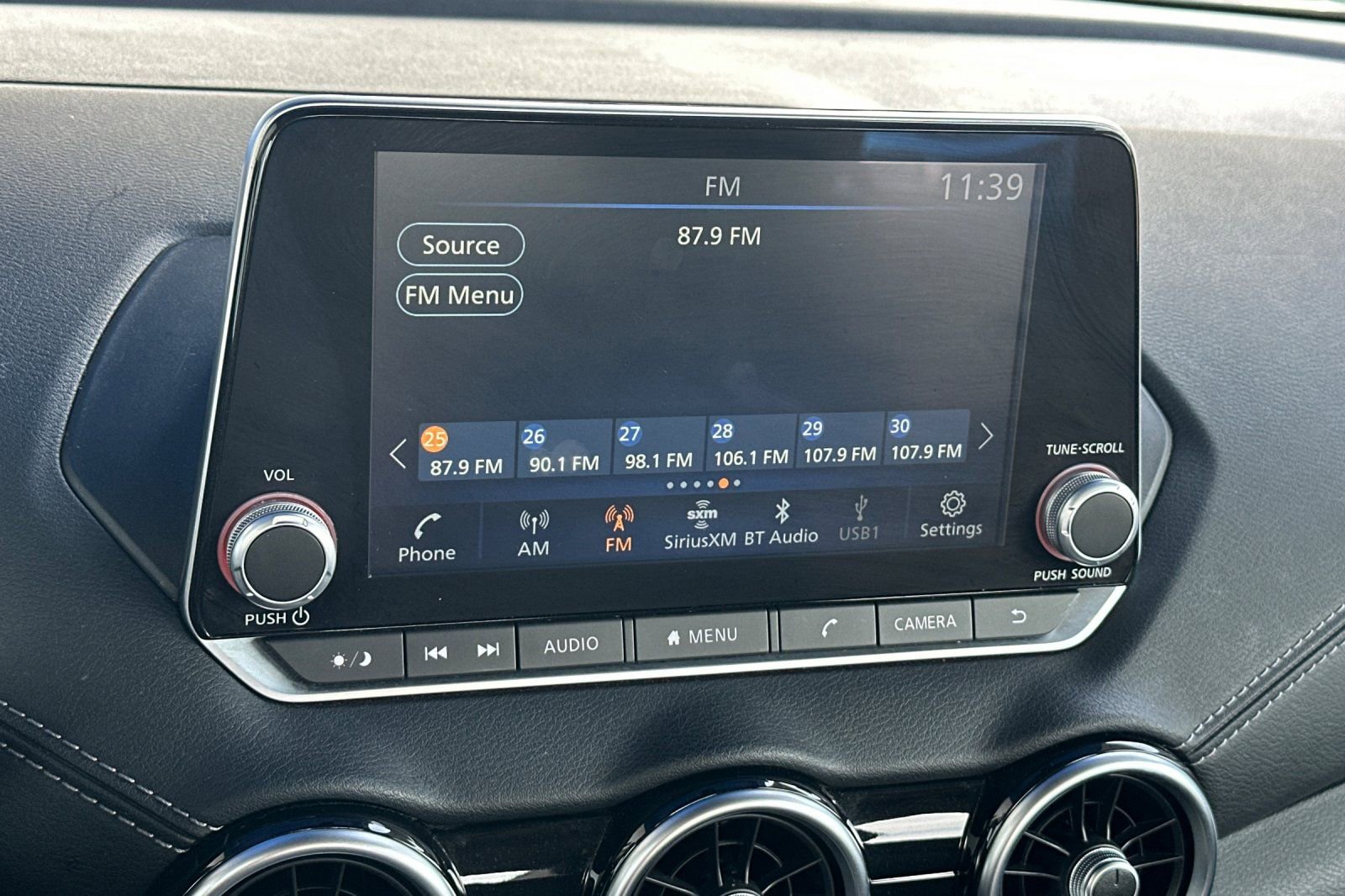 Used 2023 Nissan Sentra SV FWD image 22