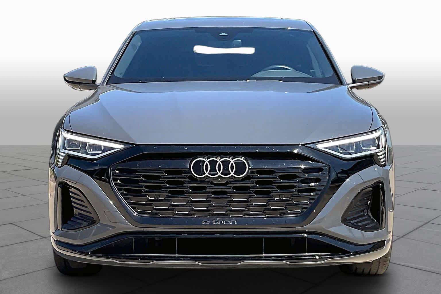Used 2024 Audi Q8 e-tron Premium Plus w/ Premium Plus Package AWD/4WD image 3