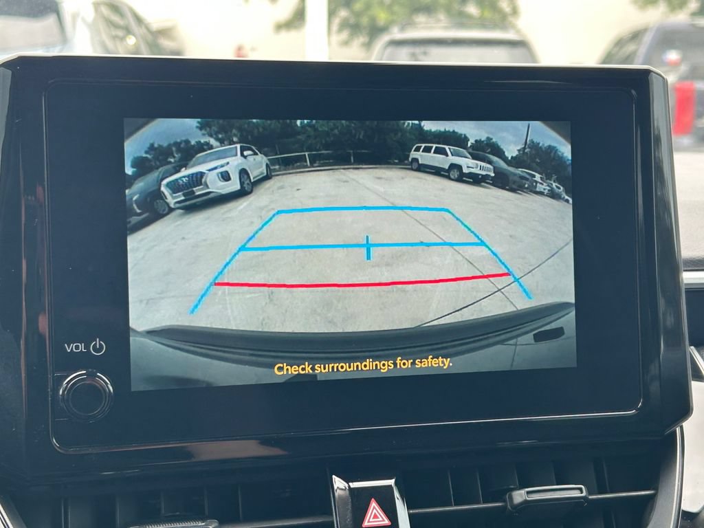 Used 2024 Toyota Corolla LE FWD image 27