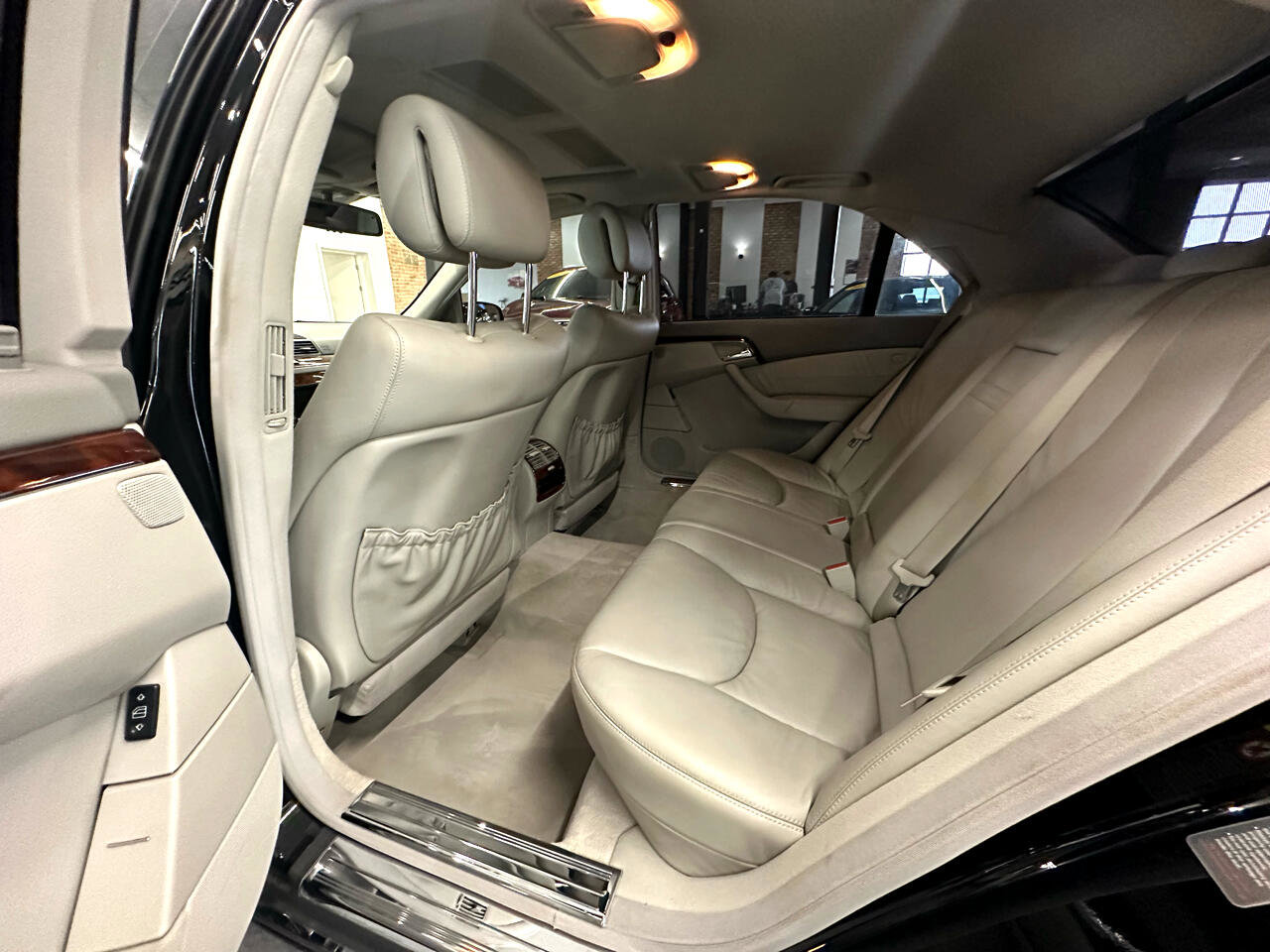 Used 2006 Mercedes-Benz S 500 4MATIC image 16