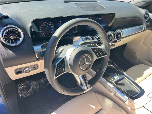 New 2026 Mercedes-Benz GLB 250 4MATIC image 5