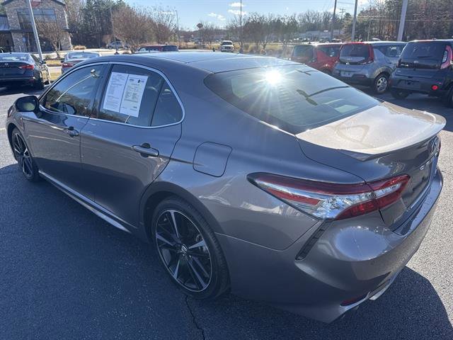 Used 2018 Toyota Camry XSE image 4