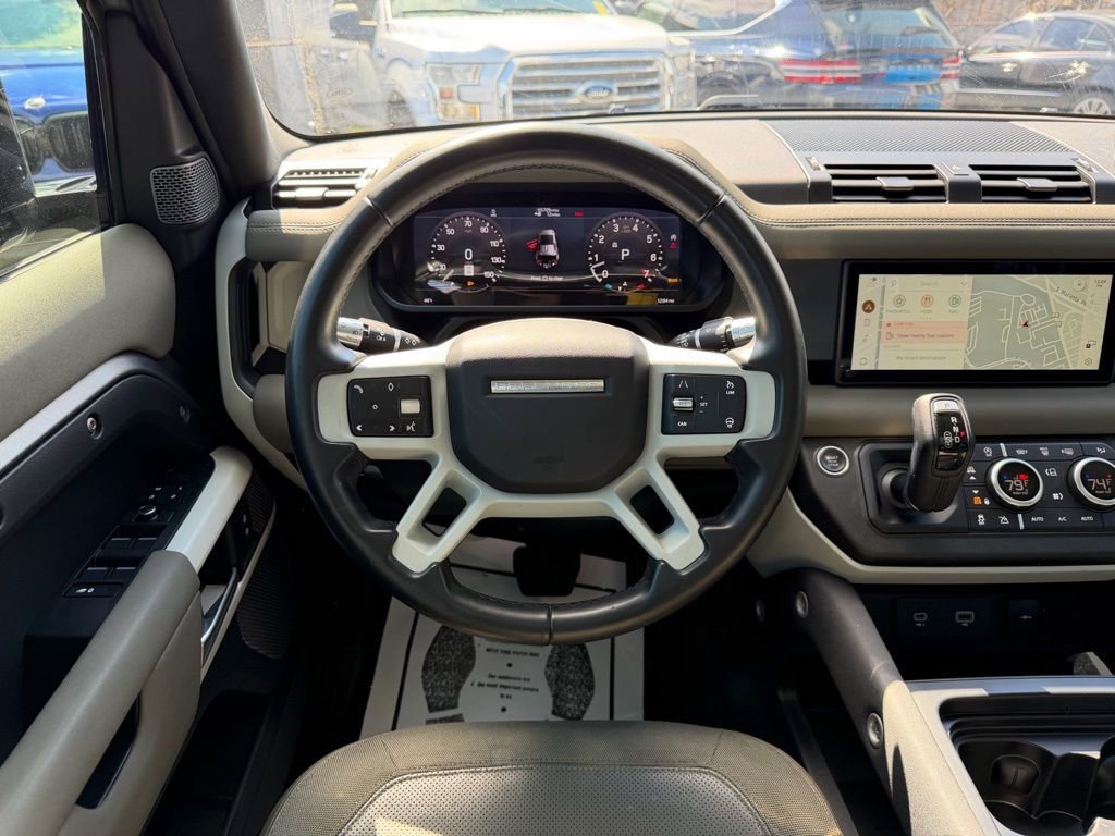 Used 2020 Land Rover Defender 110 SE image 25