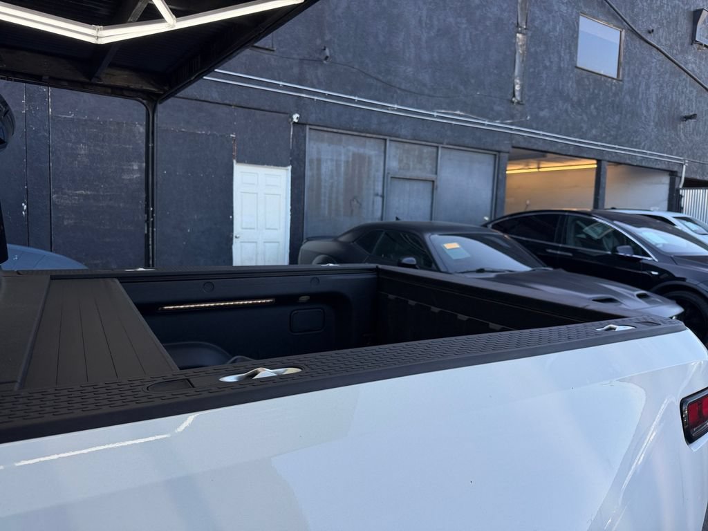 Used 2022 Rivian R1T Adventure AWD/4WD image 32