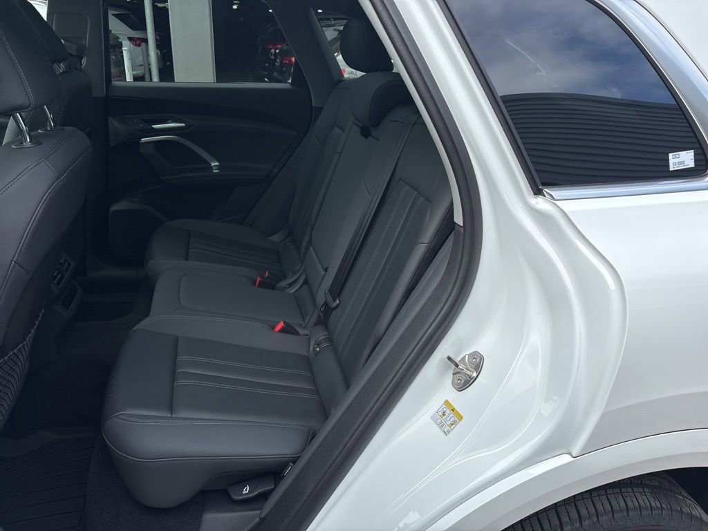 Certified 2025 Audi Q5 Premium w/ Convenience Package image 14