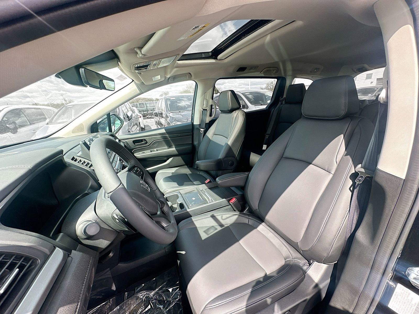 New 2026 Honda Odyssey EX-L image 4