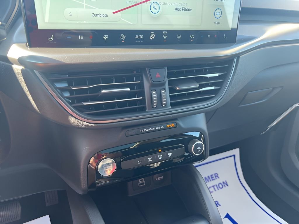 New 2025 Ford Escape SE w/ Class II Trailer Tow Package image 25