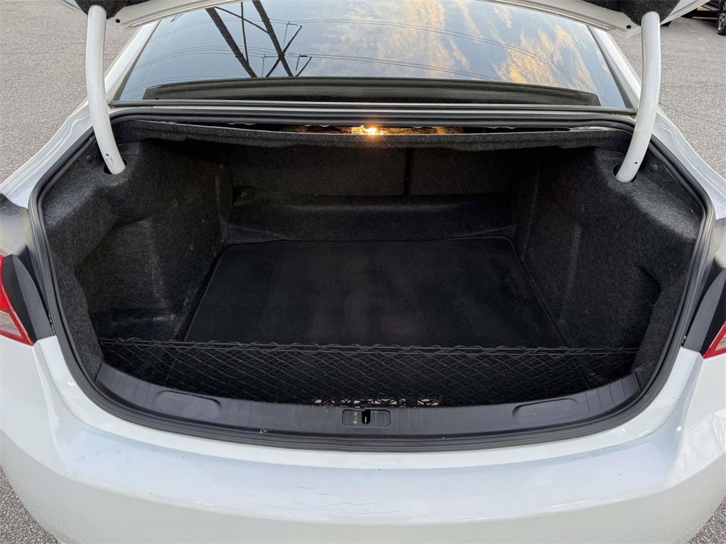 Used 2020 Chevrolet Impala LT w/ LT Convenience Package image 16