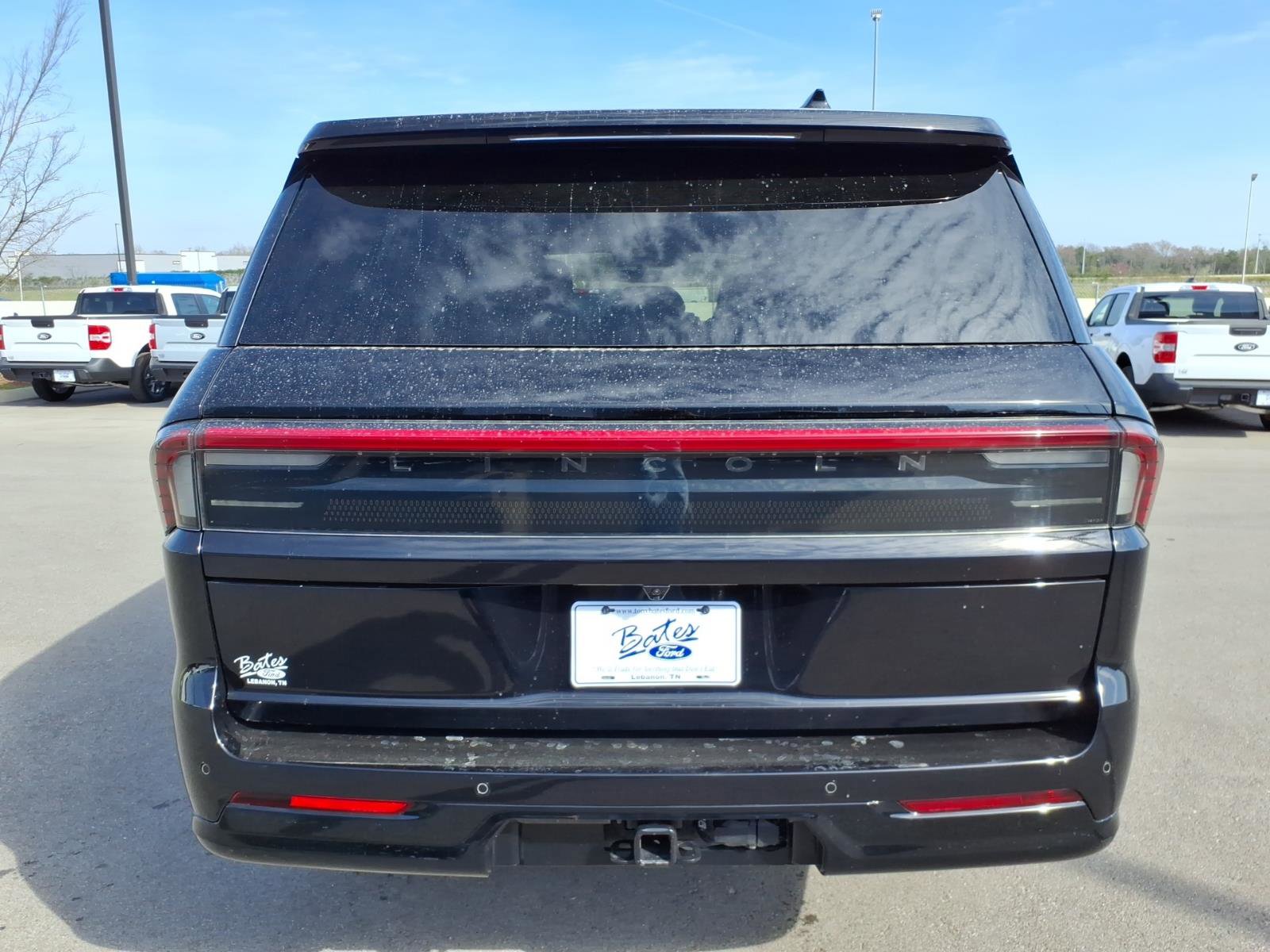 Used 2025 Lincoln Navigator L Reserve image 4