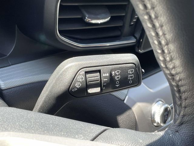 Certified 2023 Ford Explorer XLT w/ Equipment Group 202A AWD/4WD image 32