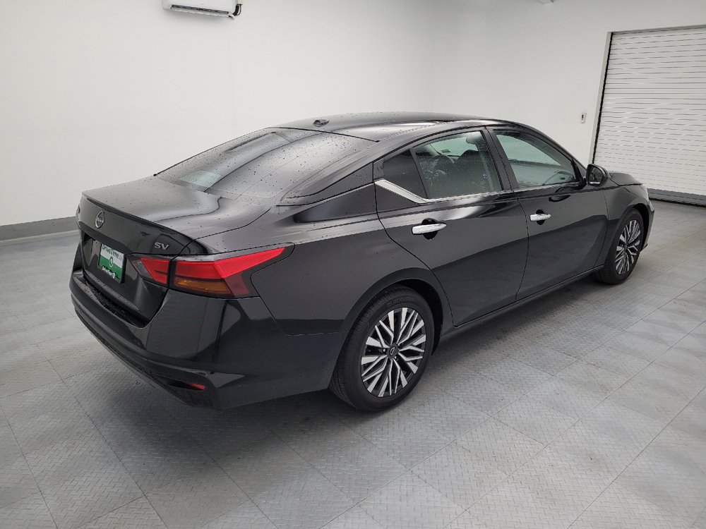 Used 2023 Nissan Altima 2.5 SV FWD image 10