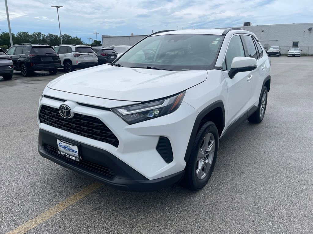 Used 2024 Toyota RAV4 XLE AWD/4WD image 1