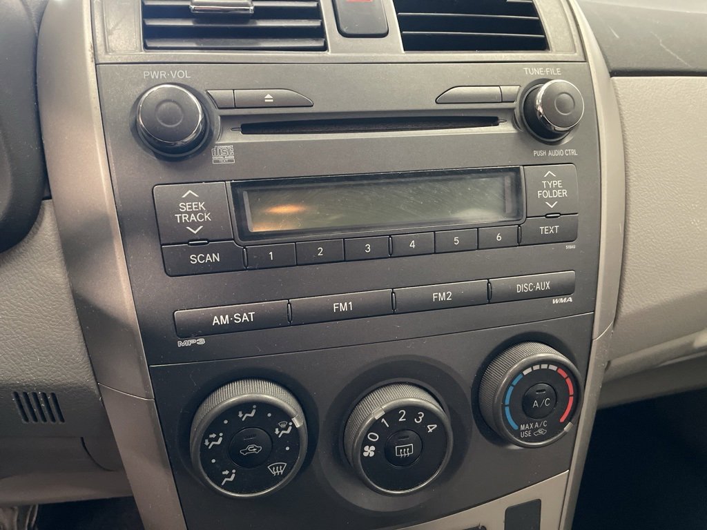 Used 2011 Toyota Corolla LE image 19