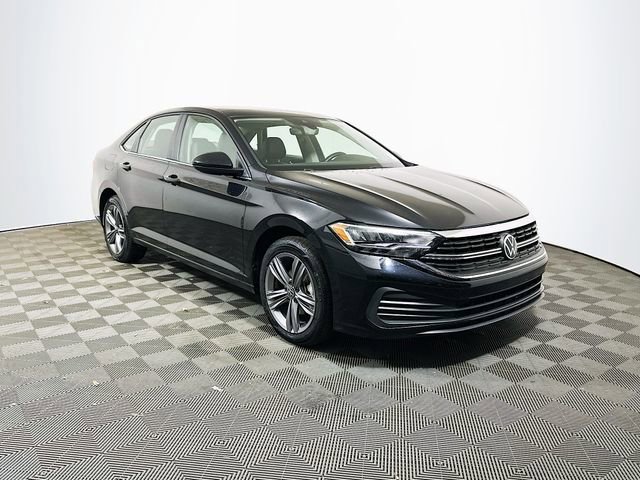 Used 2024 Volkswagen Jetta SE