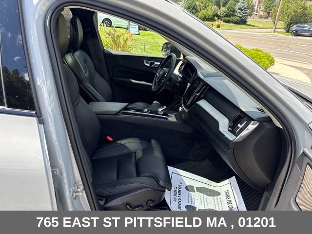 Used 2025 Volvo XC60 B5 Ultra w/ Protection Package Premier AWD/4WD image 15