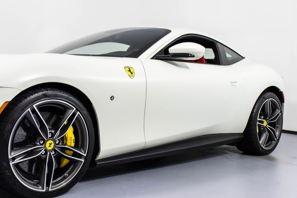Certified 2022 Ferrari Roma image 30