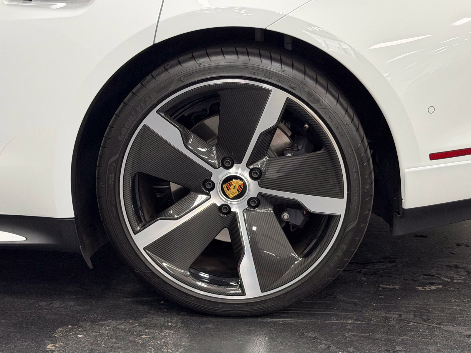 Used 2023 Porsche Taycan w/ Premium Package RWD image 17