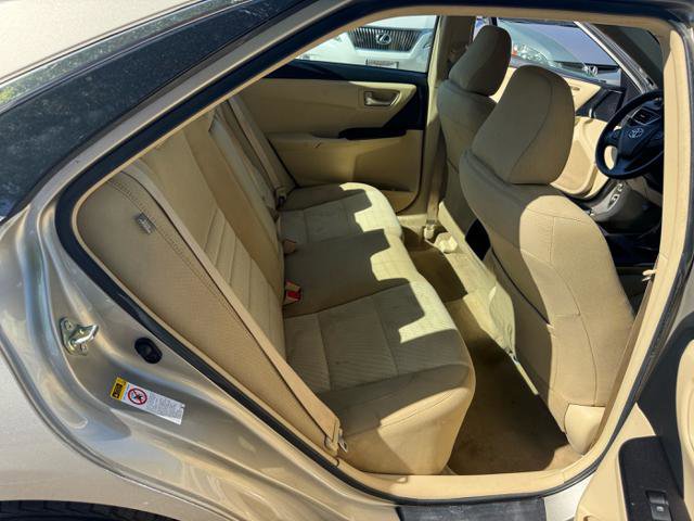 Used 2017 Toyota Camry LE FWD image 11